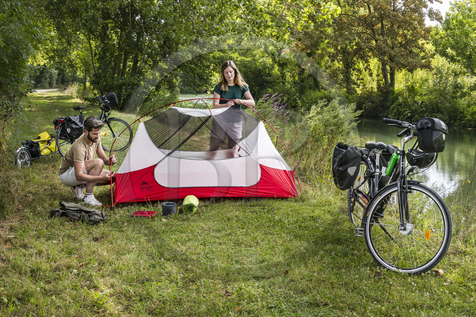 France, Deux-Sèvres, le Marais Poitevin, Green Venice, Magné, bicycle journey, setting up camp for the night along the Sevre Niortaise River banks