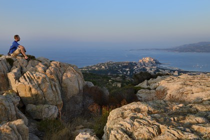 France, Haute-Corse (2B), Calvi et sa citadelle génoise dans la baie de Calvi