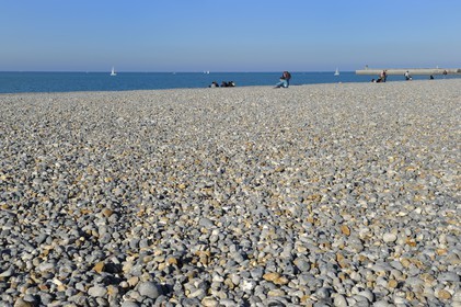 France, Seine-Maritime (76), Dieppe, la plage de galets