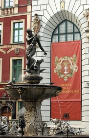 Poland, Eastern Pomerania, Gdansk, Neptune god (one of the city symbols)