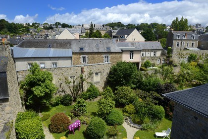 France, Côtes-d'Armor (22), Guingamp, jardin de l'hotel La Demeure