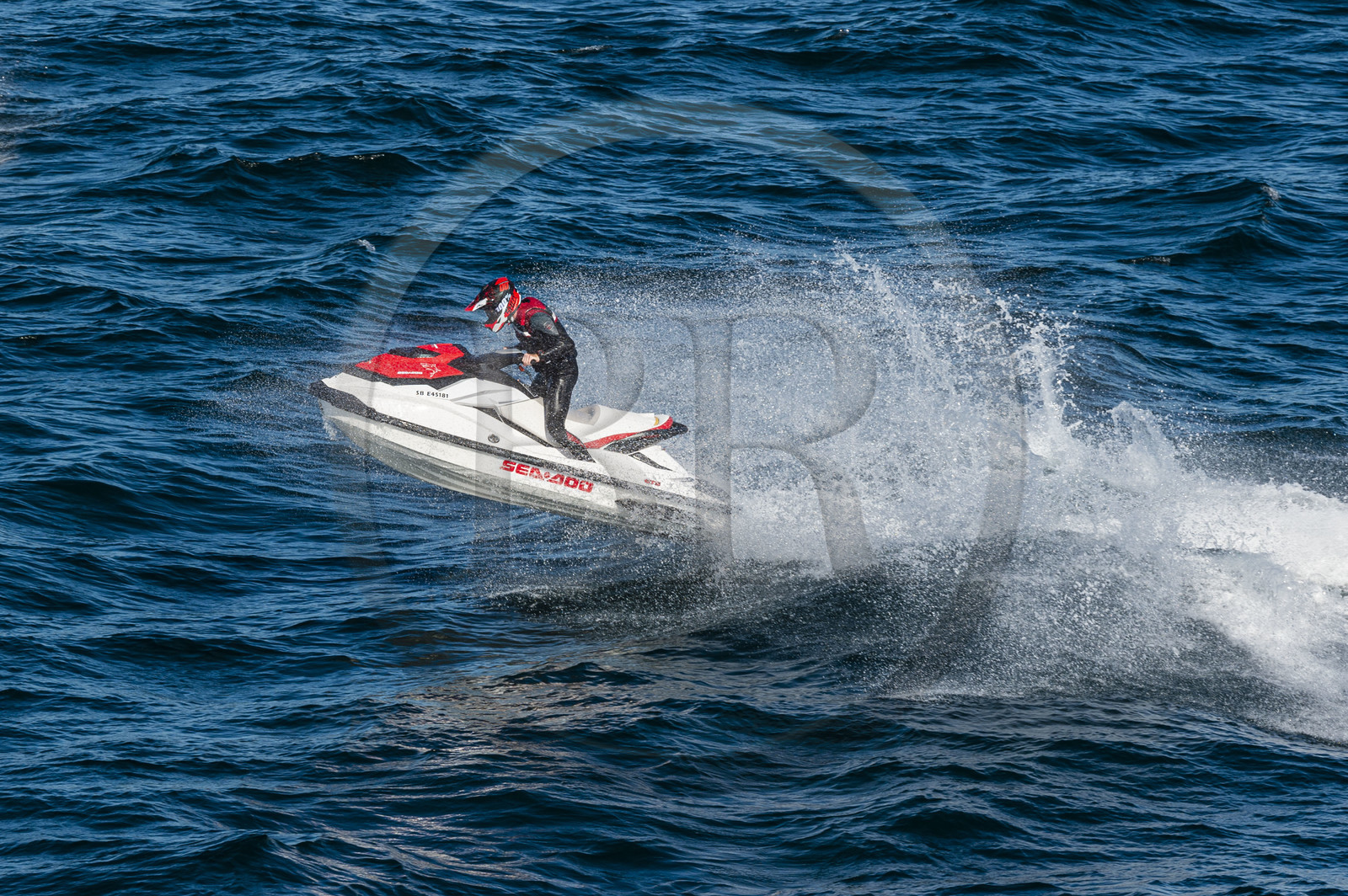 France, Ille-et-Vilaine (35), Côte d'Emeraude, Saint-Malo, jet ski ou scooter des mers