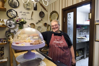 Croatia, Dalmatia, Korcula Island, Korcula Town, Cukarin Cake Shop by Smiljana Matijaca, Harubica and Marco Polo Bombika cakes are specialties