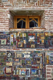 Georgia, Tbilisi, Old City, Puppet theatre dedicated to Rezo Gabriadze, sleeping cat