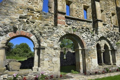 Romania, Transylvania, Sibiu and Fagaras region, Carta, the ruins of the former Cistercian Carta monastery (1205-1474), the dormitory and refectory