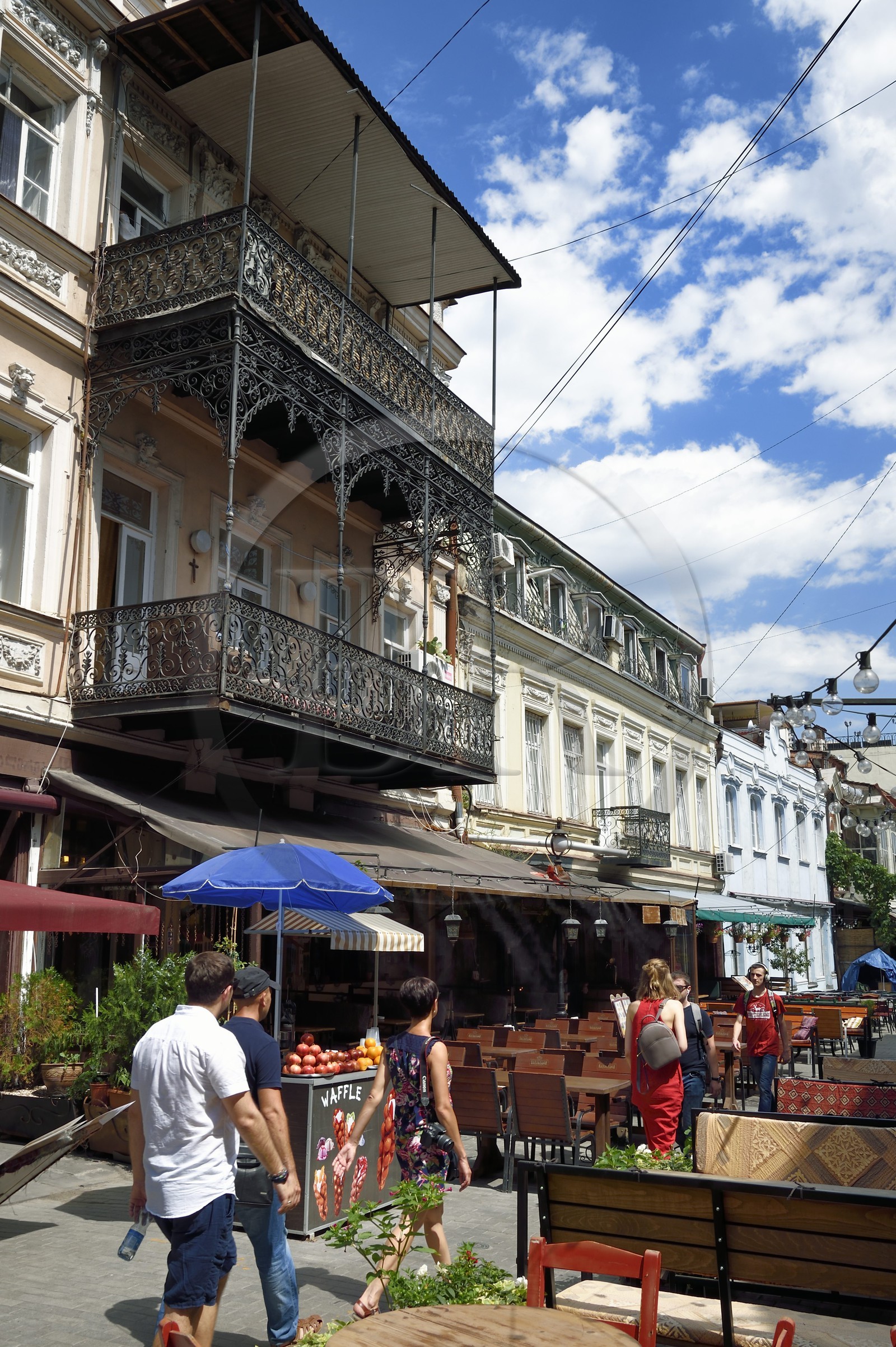 Géorgie, Tbilissi, vieille ville, restaurant dans la rue Erekle II