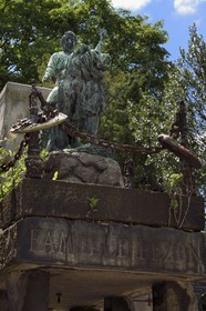 France, Paris (75), cimetière du Père-Lachaise, le dompteur Jean-Baptiste Pezon chevauchant son lion Brutus