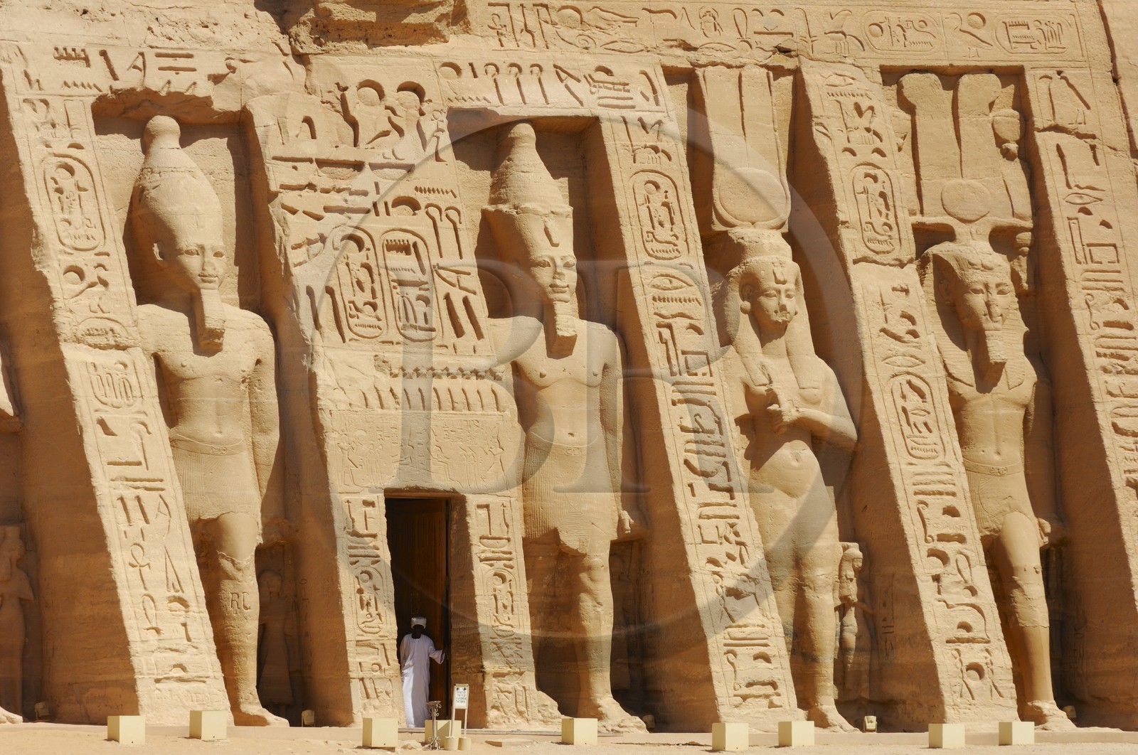 Egypte, Haute Egypte, Nubie, Abou Simbel, site classé Patrimoine Mondial de l' UNESCO, temple de Nefertari dédié à la déesse Hathor