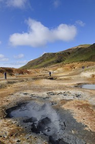 Islande, Région de Reykjavik, vallée de Krisuvik, solfatares et fumerolles de la zone géothermique de Seltun