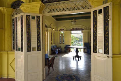 Sri Lanka, Province du Sud, Dikwella, ancienne maison hollandaise de type coloniale attenante au temple bouddhiste Wewurukannala Raja Maha Viharaya