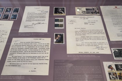 Gabon, Province du Moyen-Ogooué, Lambaréné, l'ancien Hopital Albert Schweitzer devenu musée, courriers d'Einstein et de l'abbé Pierre envoyé au docteur Schweitzer