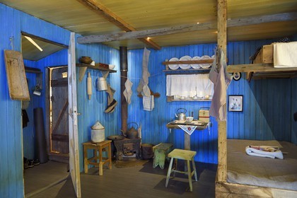 Norway, Svalbard, Spitzbergen, Longyearbyen, Svalbard museum, trapper's hut