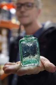 France, Moselle, Meisenthal, Centre international d'Art verrier (CIAV) (international glass centre), soliflore