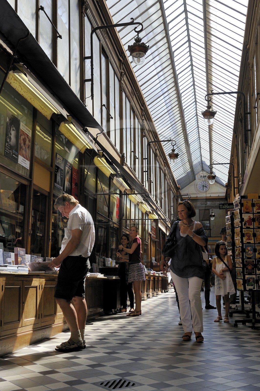 France, Paris (75), Passage Jouffroy, les etals de la Librairie Paul Vulin