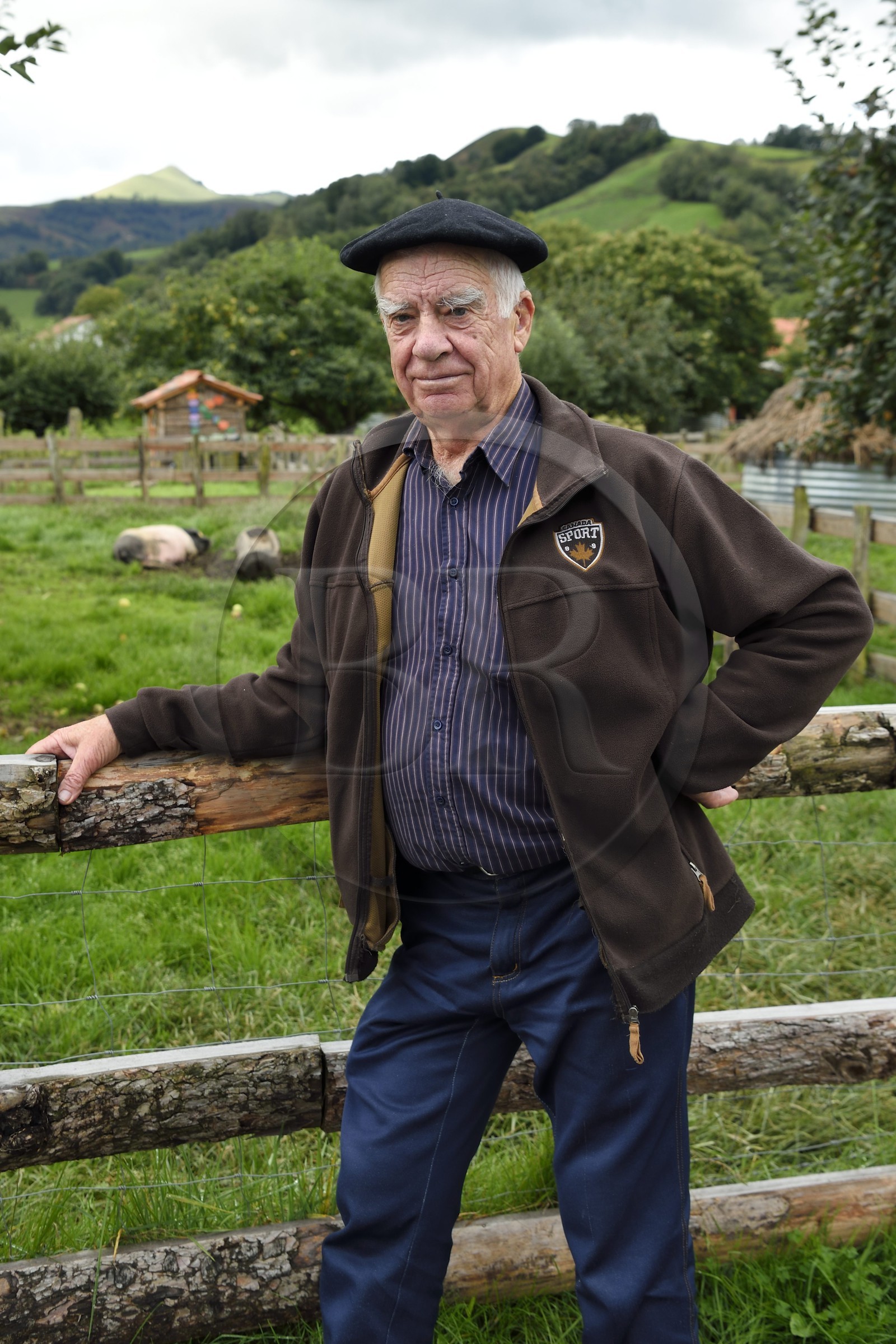 France, Pyrénées-Atlantiques (64), Pays-Basque, vallée des Aldudes, Jean Pierre Curutchet du village de Hélette