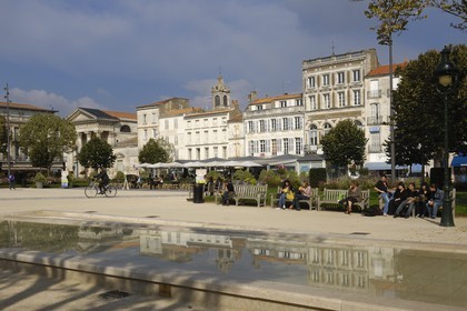 France, Charente-Maritime (17), Rochefort, la place Colbert