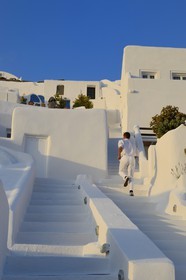 Grèce, Les Cyclades, mer Égée, île de Santorin (Thira ou Théra), village de Oia, l'hôtel Relais & Châteaux Kirini Suites & Spa