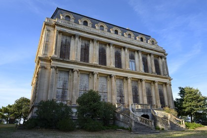France, Corse-du-Sud (2A), Ajaccio, Chateau de la Punta de la famille Pozzo di Borgo vers Villanova construit avec les pierres du château des Tuileries