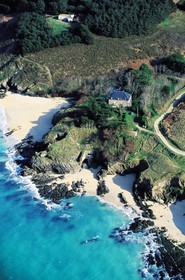 France, Morbihan (56), Belle-Ile, la plage de Samzun au nord-est de l'île (vue aérienne)