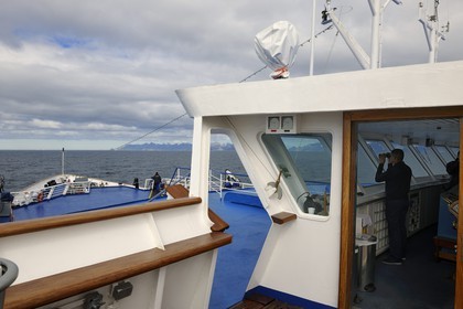 Groenland, navigation du bateau de croisière le Princess Danané dans la région méridionale au large du Cap Farvel (Farewell)