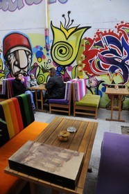 Turkey, Istanbul, Beyoglu, Taksim District, Cafe Narguile in a lane behind Istiklal Caddesi Street