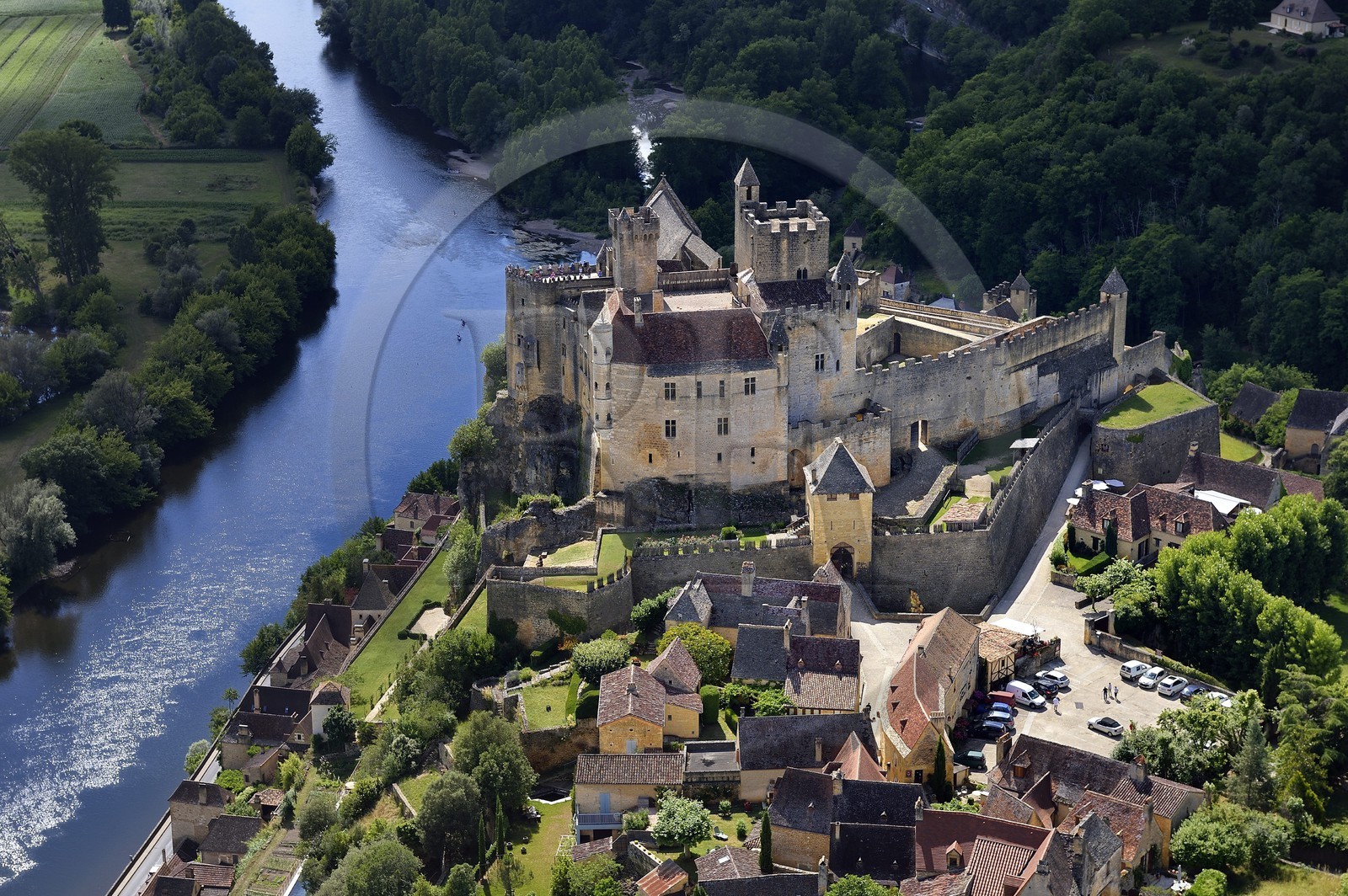 France, Dordogne, Perigord Noir, Dordogne Valley, Beynac et Cazenac, labelled Les Plus Beaux Villages de France (The Most Beautiful villages of France), medieval castle on a cliff above the Dordogne valley (aerial view)