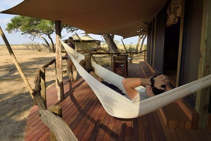 Zimbabwe, province de Matabeleland septentrional, parc national Hwange, Somalisa Camp de African Bush Camps, une tente