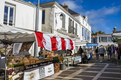 France, Vendée (85), Saint-Gilles-Croix-de-Vie, le marché dans le quartier Saint Gilles