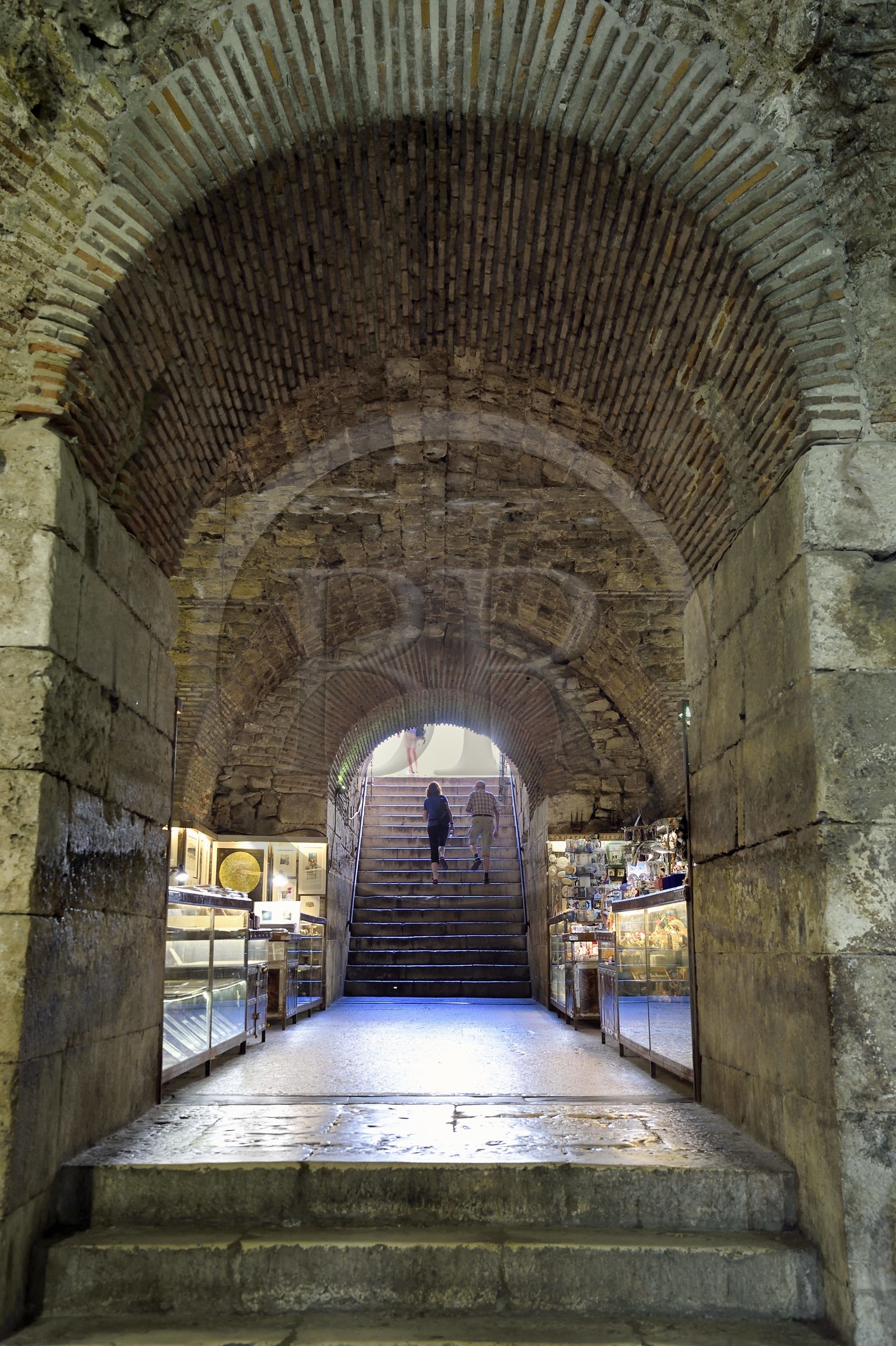 Croatie, Dalmatie, cote dalmate, Split, vieille ville romaine classée Patrimoine Mondial de l'UNESCO, les souterrains du Palais Dioclétien