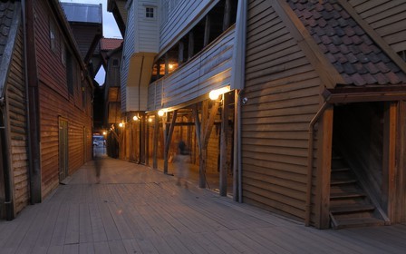 Norway, Hordaland County, Bergen, wooden houses in Bryggen District, listed as World Heritage by UNESCO, former trading post of the Hanseatic League