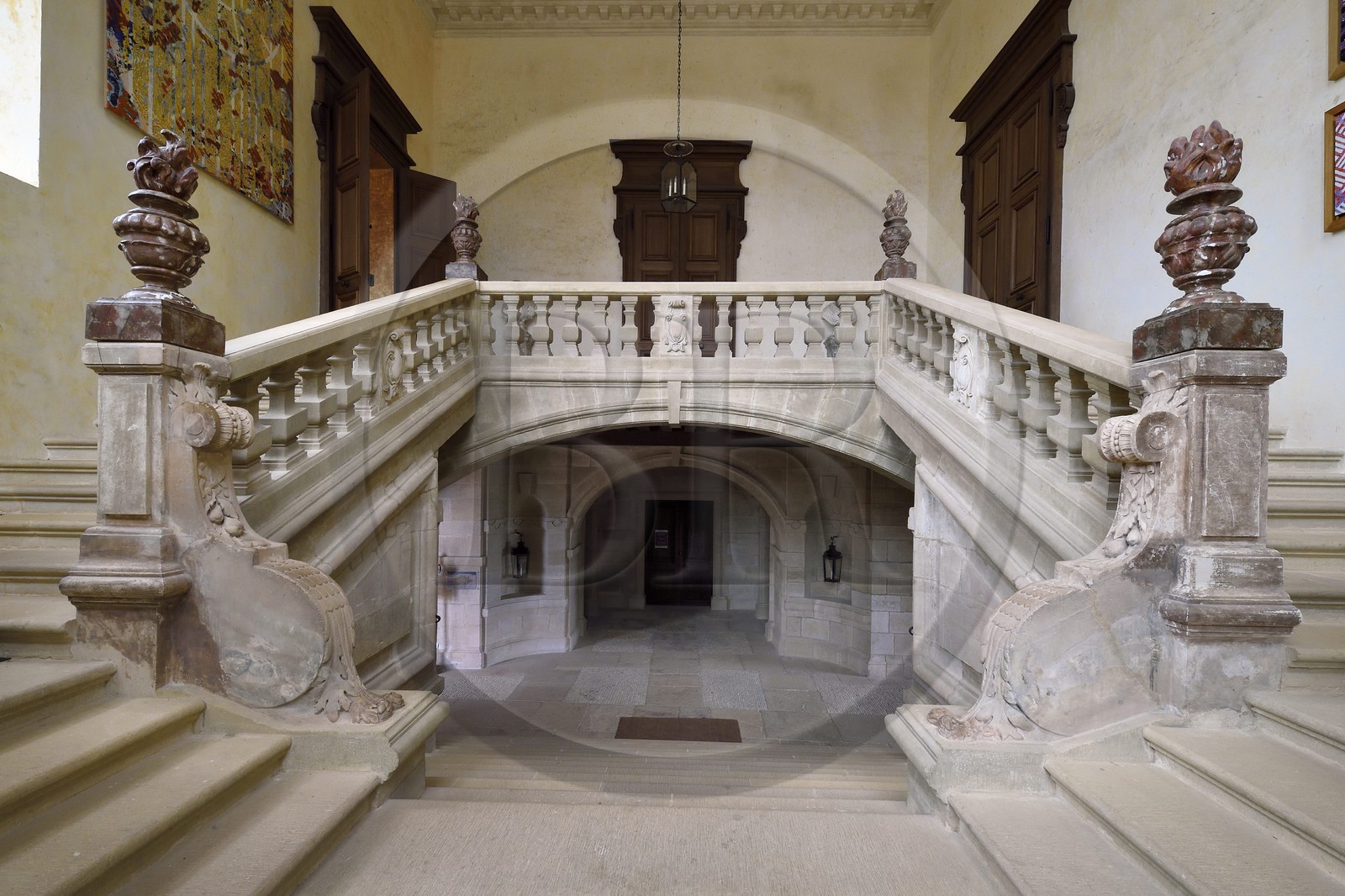 France, Dordogne (24), Périgord Noir, chateau de Hautefort, l'escalier d'honneur