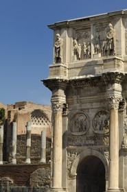 Italie, Latium, Rome, centre historique classé Patrimoine Mondial de l'UNESCO, le forum Romain, Arc de Constantin (Arco di Costantino)