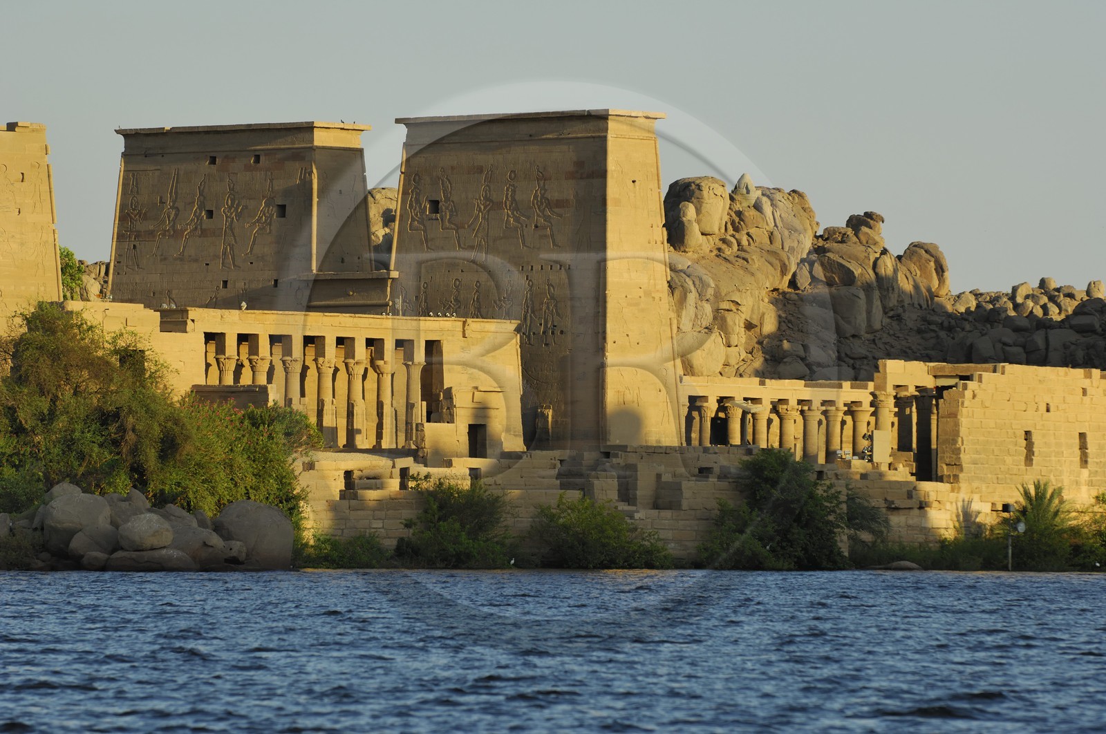 Egypte, Haute-Egypte, Nubie, vallée du Nil, Assouan, île d'Agilka, Philae classé Patrimoine Mondial de l'UNESCO, le temple d'Isis