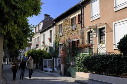 France, Paris (75), 20ème arr, La campagne à Paris maisons avec jardins au coeur de la ville, le quartier du film le Petit Nicolas