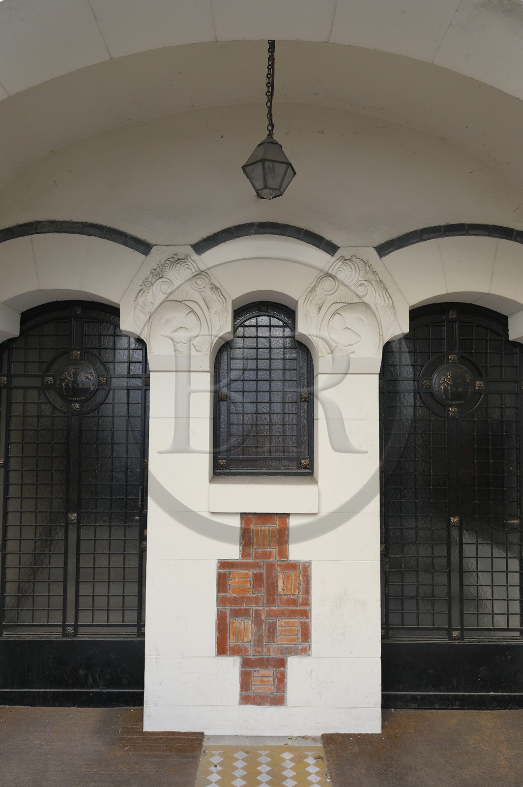 France, Val-de-Marne (94), Vincennes, maison d’artiste aux décors d’animaux au 13 rue Eugénie-Gérard