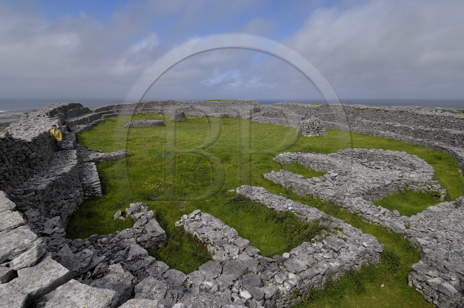 Irlande, Comté de Galway, Aran Islands, Inishmaan, le fort en pierres sèches de Dun Chonchuir (Dun Conor)