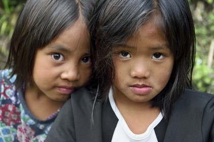 Philippines, Ifugao province, Banaue region, village of Cambulo, little girls