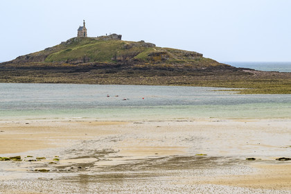 France, Cotes d'Armor, Grand Site de France Cap d'Erquy – Cap Frehel, Erquy, the Saint-Michel islet topped by the Saint-Michel chapel seen from Saint-Michel beach