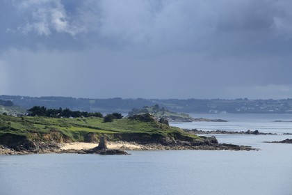 France, Finistère (29), Baie de Morlaix vue depuis la Pointe de Diben