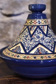 France, Var (83), Massif des Maures, Collobrières, chartreuse de la Verne, vente de produits monastiques dans l'accueil, plat produit par une moniale de la Chartreuse