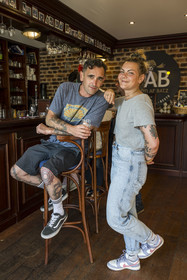 France, Finistère (29), Iles du Ponant, Ile de Batz, restaurant-crêperie Le PAB - Penn Ar Batz