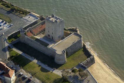France, Charente-Maritime (17), Fouras, Fort Vauban avec donjon 12è s. (vue aérienne)