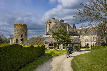 France, Vendée (85), Sèvremont, le chateau de la Flocellière, gite et chambre d'hotes sur la véloroute Vendée Vélo Tour