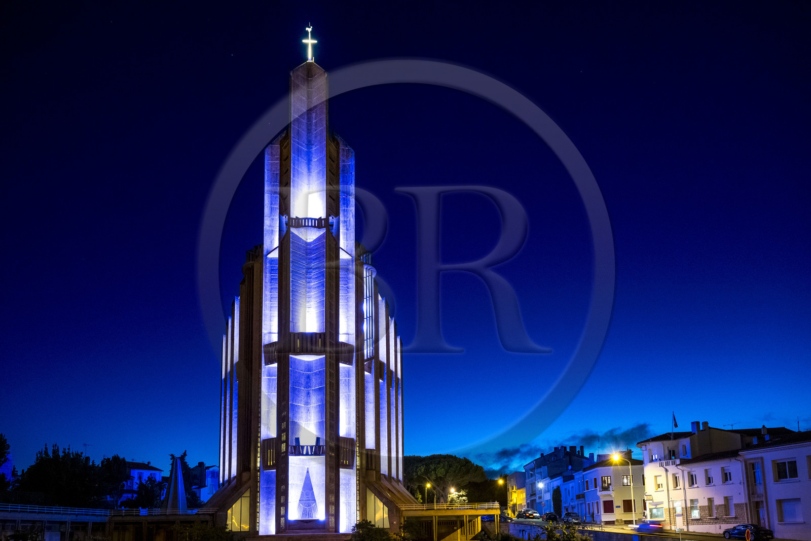 France, Charente-Maritime (17), Royan, église Notre-Dame de Royan construite de 1955 à 1958 par l'architecte Guillaume Gillet (Grand Prix de Rome)