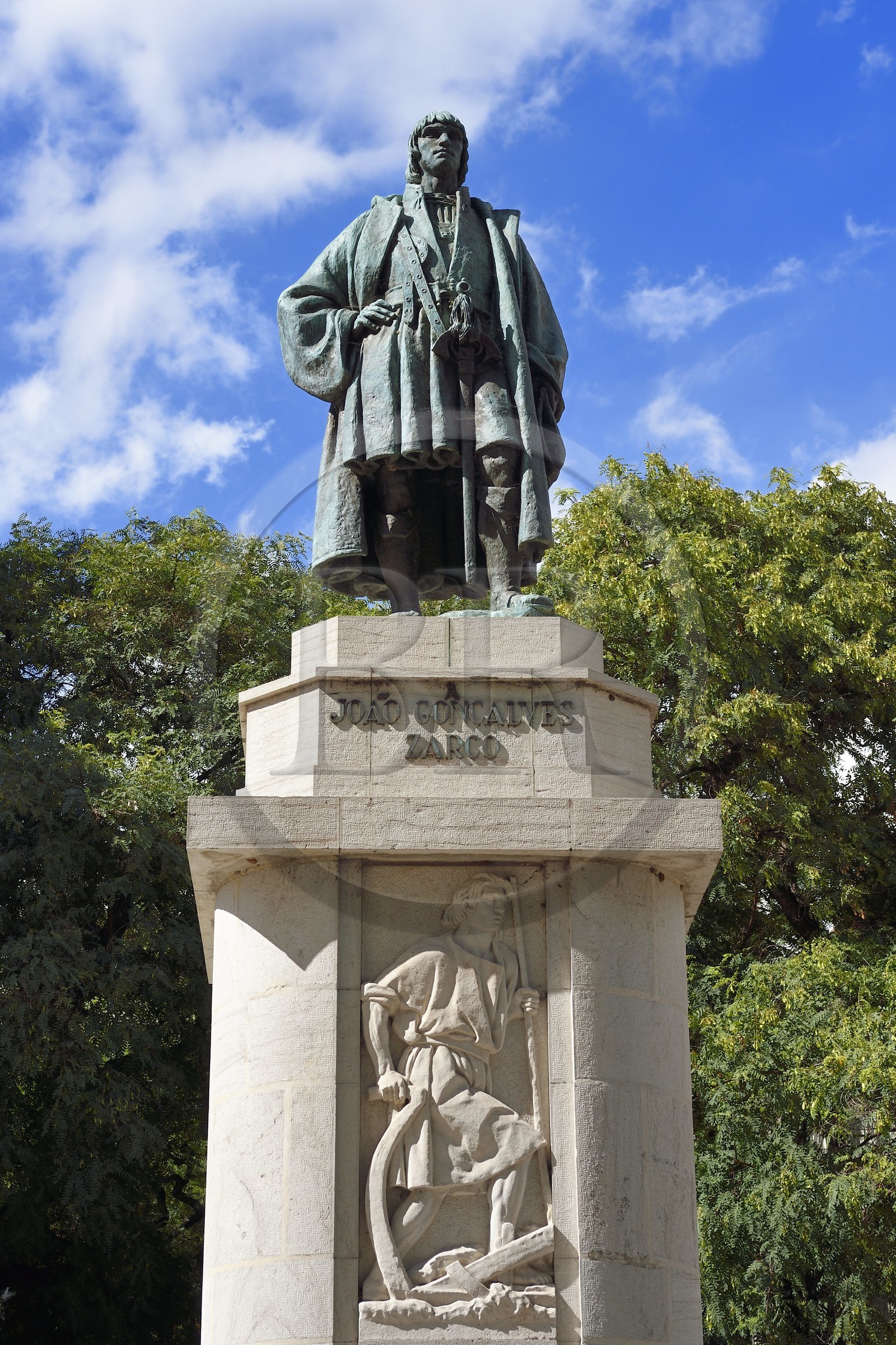 Portugal, Ile de Madère, Funchal, statue du Capitaine de caravelles Zarco qui découvrit l'Ile