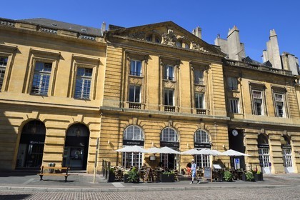 France, Moselle (57), Metz, la place d'Armes, l'ancien Parlement conçu par l'architecte Jacques-François Blondel