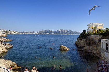 France, Bouches-du-Rhône (13), Marseille, quartier d'Endoume, Malmousque, Anse de Maldormé dominé par la Villa Petite Ourse