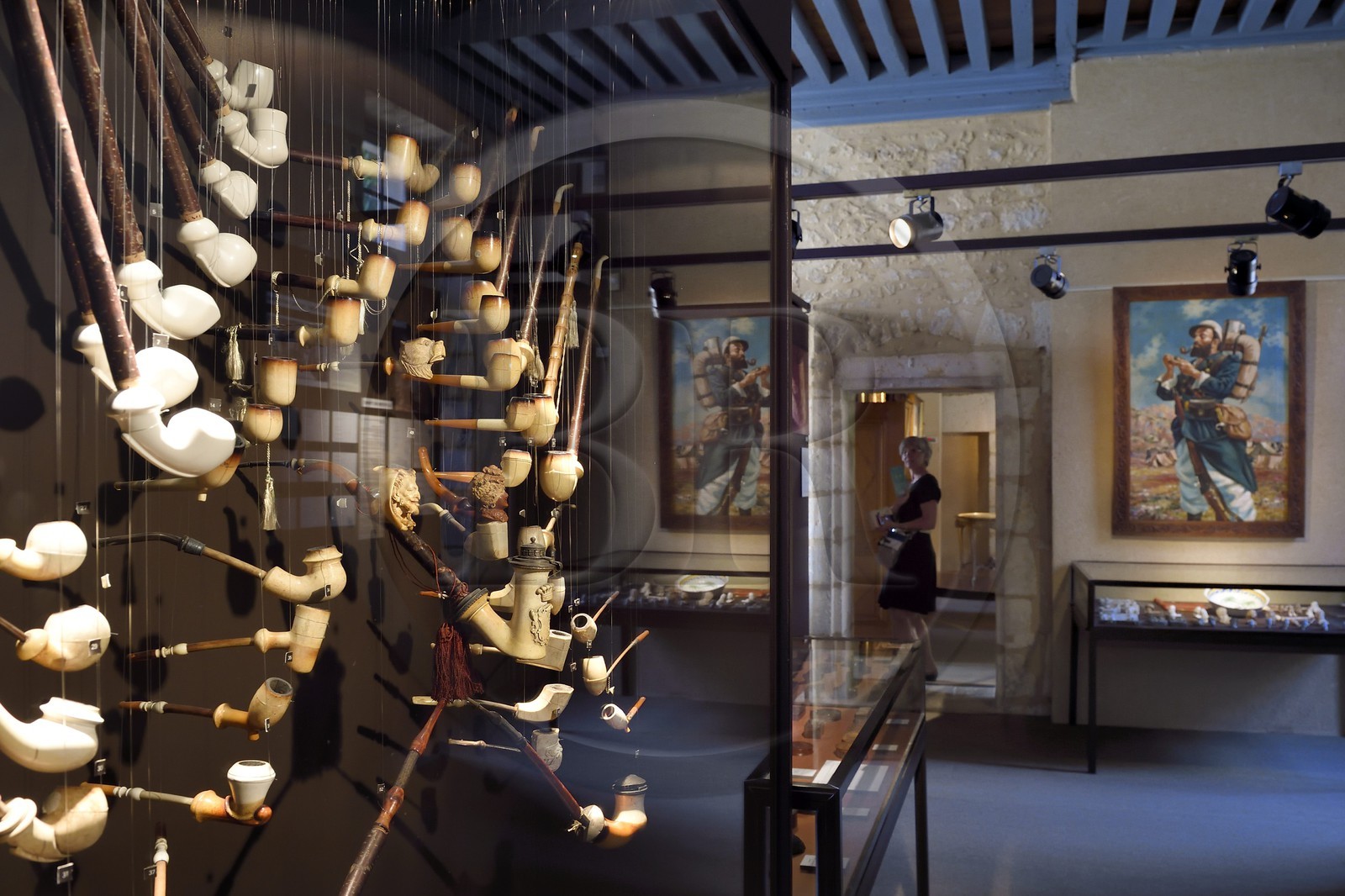 France, Dordogne (24), Périgord Pourpre, Bergerac, Musée d’anthropologie du tabac dans la Maison Peyrarède édifiée en 1604, collection de pipes