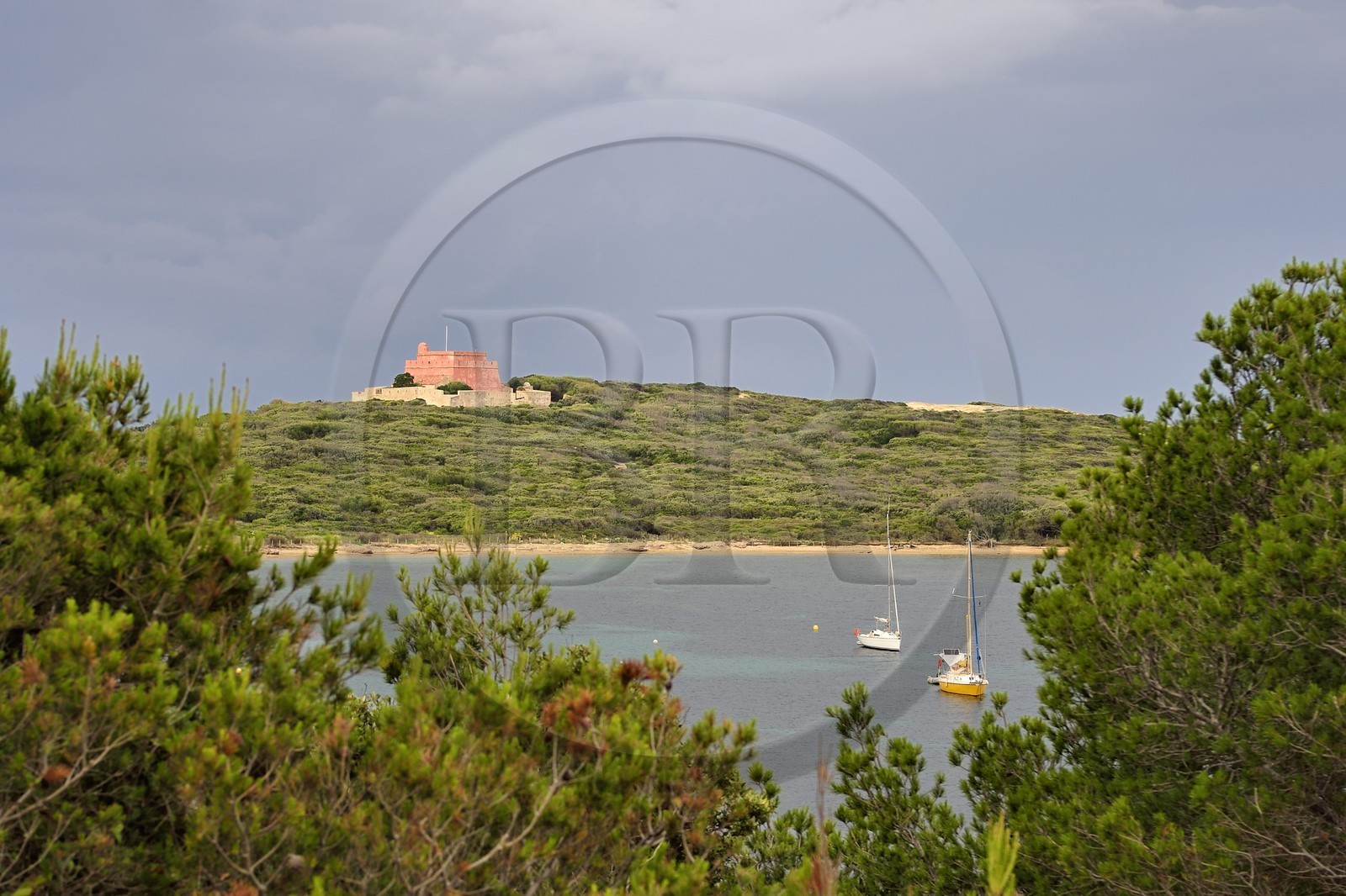 France, Var (83), Iles d'Hyères, parc national de Port Cros, Ile de Porquerolles, fort privé et restauré du Grand Langoustier