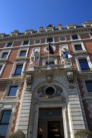 France, Bouches-du-Rhône (13), Marseille, Zone Euroméditerranée, quartier La Joliette, ancien siège de la Compagnie des docks et entrepots de Marseille, facade de l'Hotel de Direction (Place de la Joliette)